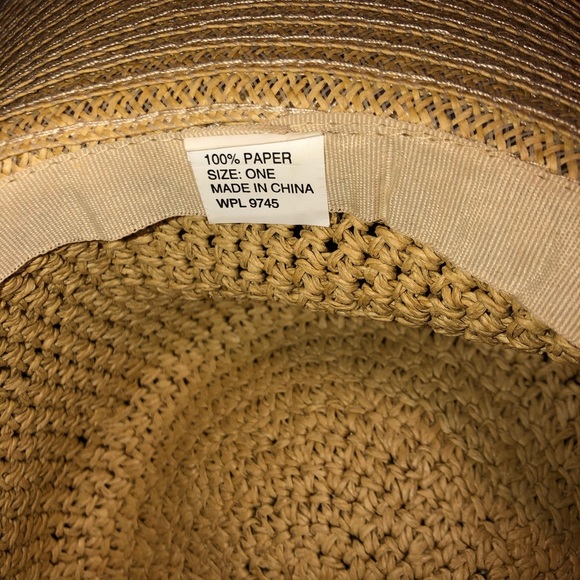 Women’s hat - Picture 3 of 3